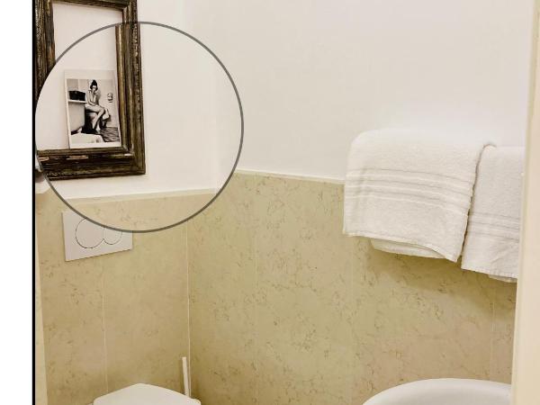 UN PUNTO A VERONA : photo 9 de la chambre chambre triple avec salle de bains privative séparée