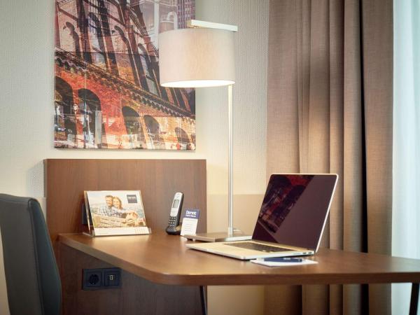 Dorint An den Westfalenhallen Dortmund : photo 4 de la chambre chambre double deluxe