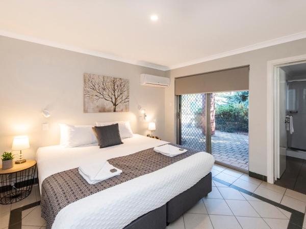 Banksia Tourist Park : photo 8 de la chambre two-bedroom family chalet - non pet friendly