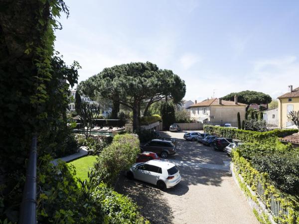 Hotel des Lices : photo 1 de la chambre petite chambre double
