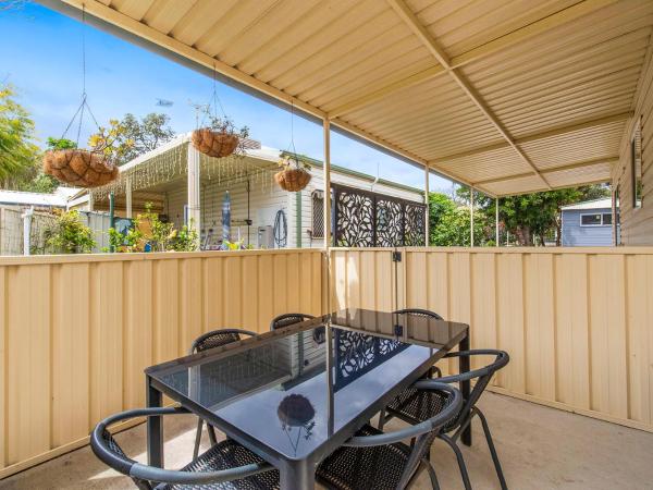 Banksia Tourist Park : photo 10 de la chambre two-bedroom chalet - non pet friendly