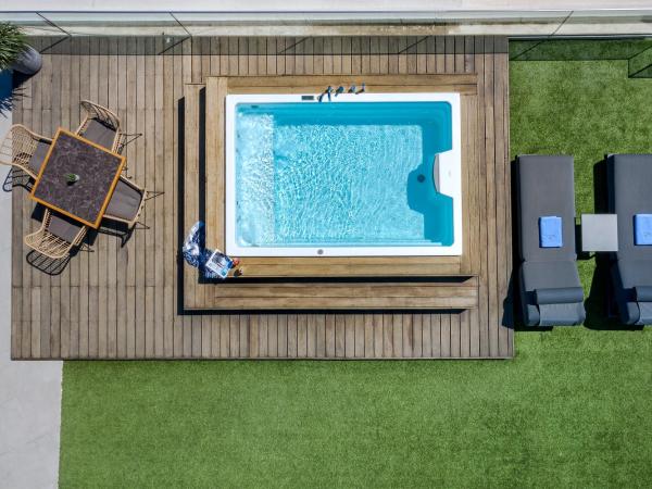 Glyfada Riviera Hotel : photo 8 de la chambre suite penthouse avec jacuzzi - vue sur mer