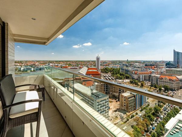 The Westin Leipzig : photo 3 de la chambre suite deluxe 1 chambre lit king-size avec balcon - vue sur ville