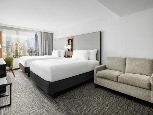 Fairfield Inn & Suites by Marriott New York Manhattan/Times Square South : photo 4 de la chambre chambre exécutive avec 2 lits queen-size 