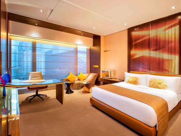 W Guangzhou : photo 3 de la chambre chambre lit king-size - décoration sur le thème du feu