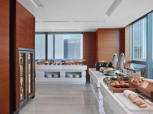 Sheraton Beijing Lize Hotel : photo 8 de la chambre club, club lounge access, guest room, 1 king, city view