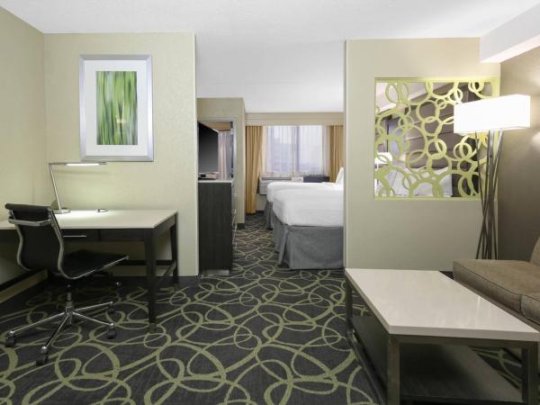 SpringHill Suites by Marriott Oklahoma City Quail Springs : photo 2 de la chambre studio double avec canapé-lit