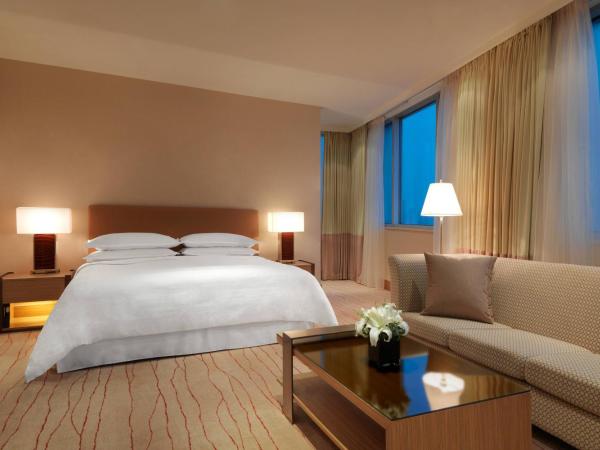 Four Points by Sheraton Shanghai, Daning : photo 4 de la chambre chambre lit king-size deluxe supérieure