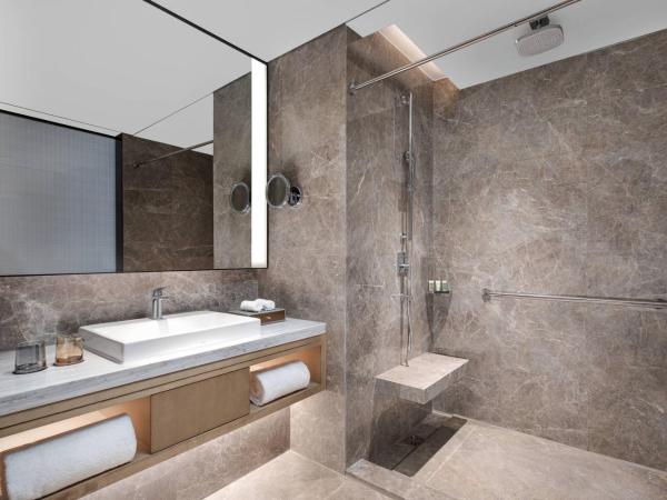 Courtyard by Marriott Nanjing Jiangning : photo 6 de la chambre chambre lit king-size