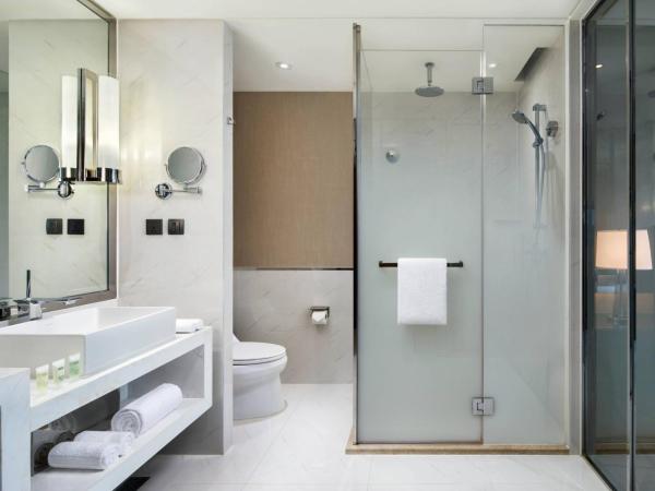 Courtyard by Marriott Shanghai Changfeng Park : photo 7 de la chambre chambre lit king-size exécutive