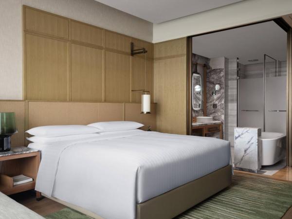 Wuxi Marriott Hotel Lihu Lake : photo 4 de la chambre grande chambre lit king-size deluxe