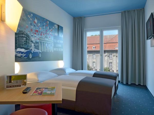 B&B Hotel Berlin-Charlottenburg : photo 3 de la chambre chambre lits jumeaux