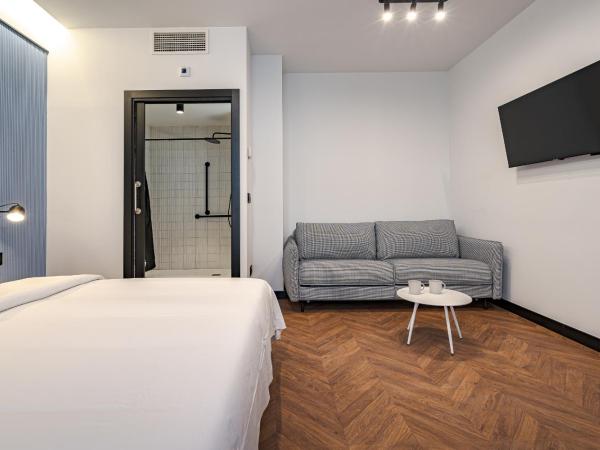 Style Suites by Olala Homes : photo 8 de la chambre chambre quadruple - accessible aux personnes à mobilité réduite