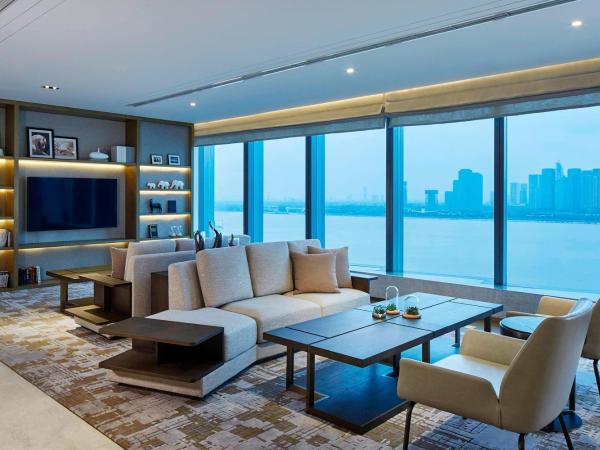 Hangzhou Marriott Hotel Qianjiang : photo 7 de la chambre chambre 1 lit king-size exécutive