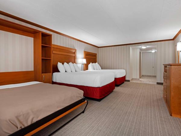 Best Western PLUS Port O'Call Hotel : photo 4 de la chambre chambre de luxe avec 2 lits queen-size et canapé-lit