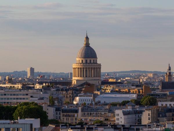 Paris Marriott Rive Gauche Hotel & Conference Center : photo 3 de la chambre chambre lits jumeaux deluxe - vue sur ville