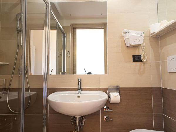 Hotel Esperia : photo 2 de la chambre chambre lits jumeaux standard avec balcon