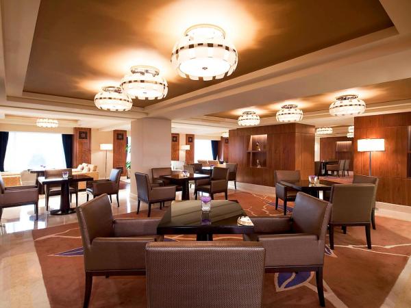 Sheraton Xi'an Hotel : photo 5 de la chambre chambre lit king-size club - vue sur ville