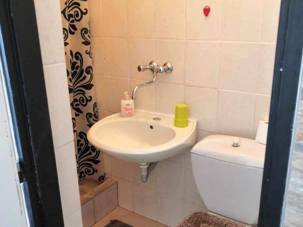 ZLATÁ-ÉRA : photo 8 de la chambre chambre lits jumeaux avec salle de bains privative