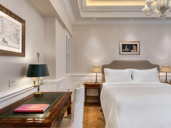 King George, a Luxury Collection Hotel, Athens : photo 3 de la chambre chambre classique avec 1 lit king-size - vue sur cour