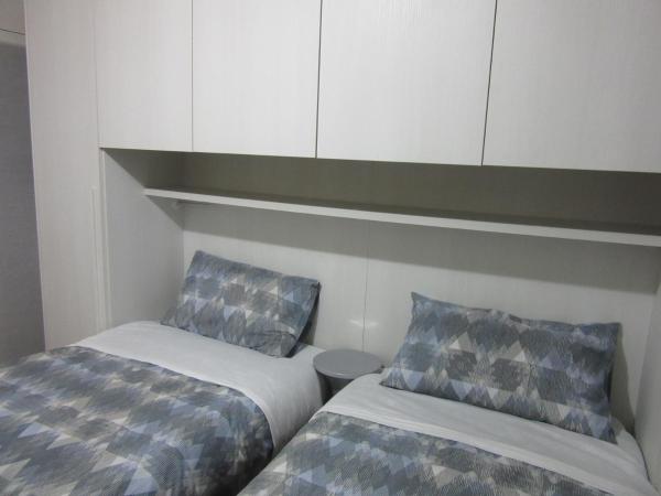 LE GEMME DI PERUGIA - alloggi in centro storico - VIA DELLA CUPA / VIA DELLA LUNA : photo 6 de la chambre chambre lits jumeaux standard