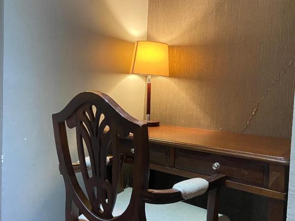 Yotaka Bangkok Hotel : photo 6 de la chambre chambre double standard