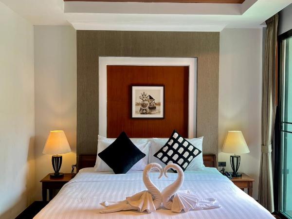 Yotaka Bangkok Hotel : photo 2 de la chambre chambre double - vue sur piscine