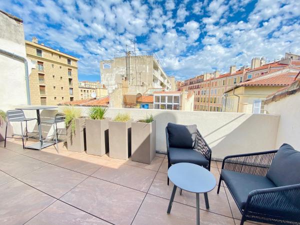 LES TOITS DU VIEUX-PORT : photo 9 de la chambre appartement avec terrasse