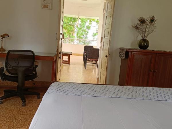 Srinekatan Heritage Villa Homestay : photo 3 de la chambre chambre double ou lits jumeaux deluxe avec balcon