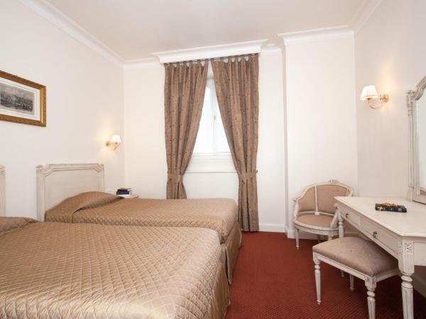 Grand Hôtel Moderne : photo 1 de la chambre chambre triple classique