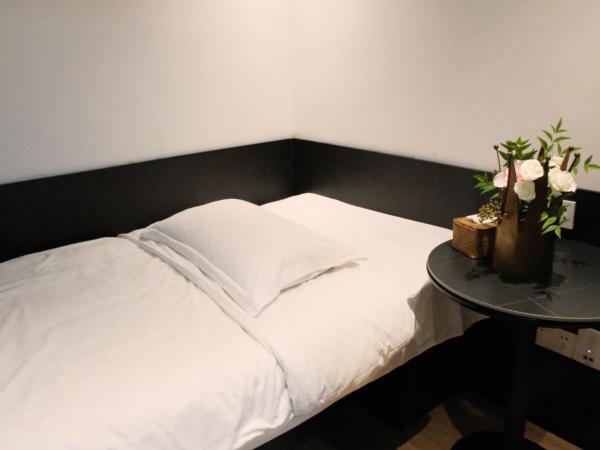 City Park Hotel : photo 4 de la chambre mini room - no windows