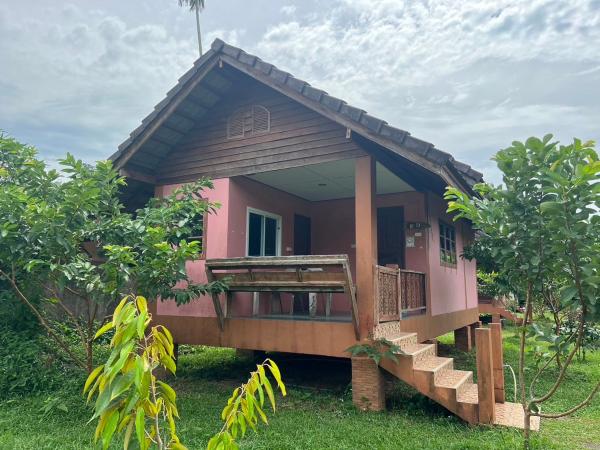 Phet Ban Suan Hotel : photo 1 de la chambre chambre double - vue sur jardin