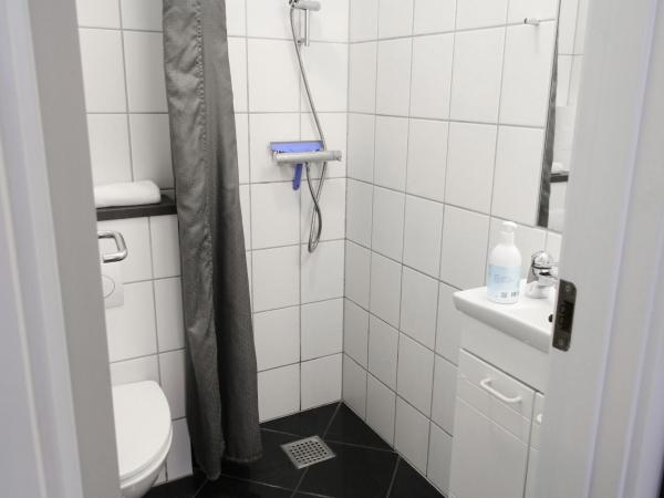 Hotel Aarhus City Apartments : photo 2 de la chambre chambre lits jumeaux