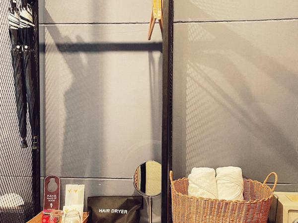 Yotaka The Hostel : photo 6 de la chambre chambre double avec balcon