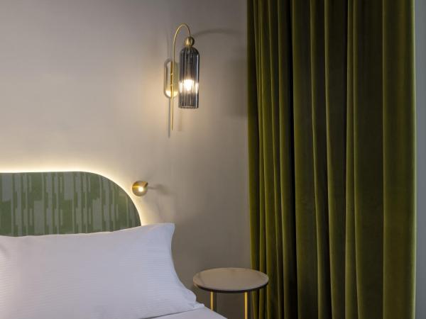 Hotel L de Lutece - Notre-Dame : photo 4 de la chambre chambre familiale