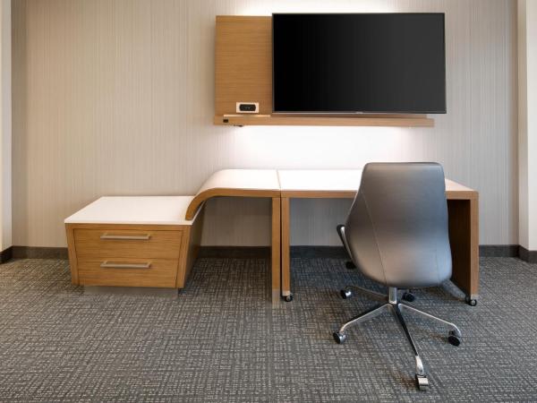 Courtyard by Marriott Atlanta Vinings/Galleria : photo 1 de la chambre chambre 2 lits queen-size