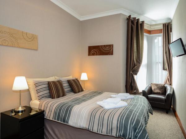 Tanes Hotel : photo 4 de la chambre chambre double standard avec salle de bains commune