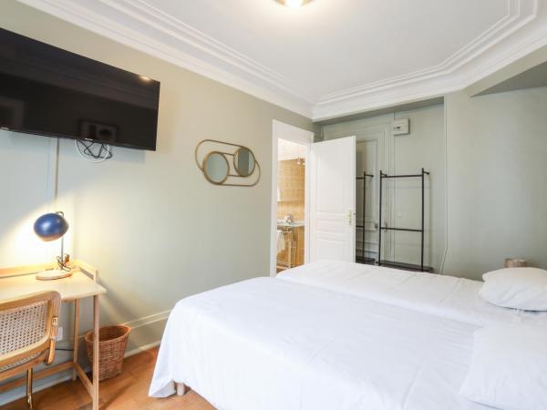 Hôtel Juliette : photo 3 de la chambre chambre quadruple confort