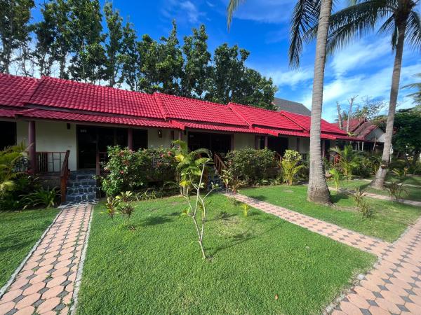 Noble House Beach Resort : photo 1 de la chambre bungalow - vue sur mer 