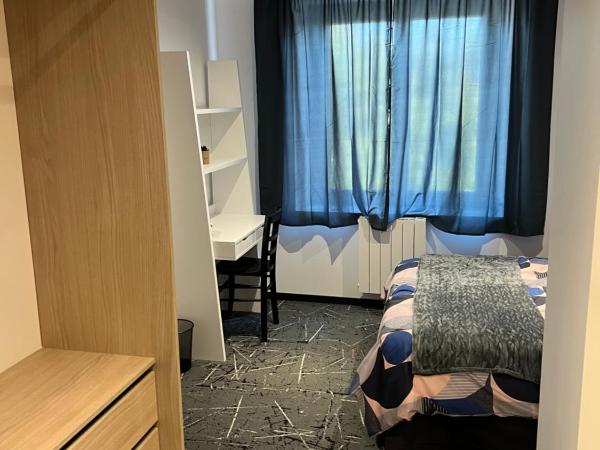 Les AGRIATES : photo 6 de la chambre chambre double avec salle de bains privative