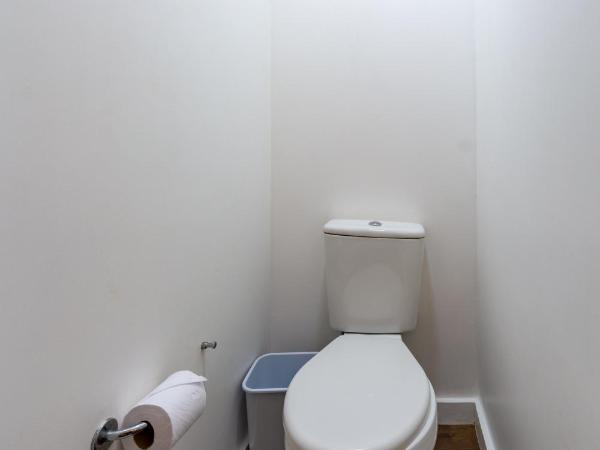 ibis budget Manaus : photo 5 de la chambre standard room with double bed and foldaway bed