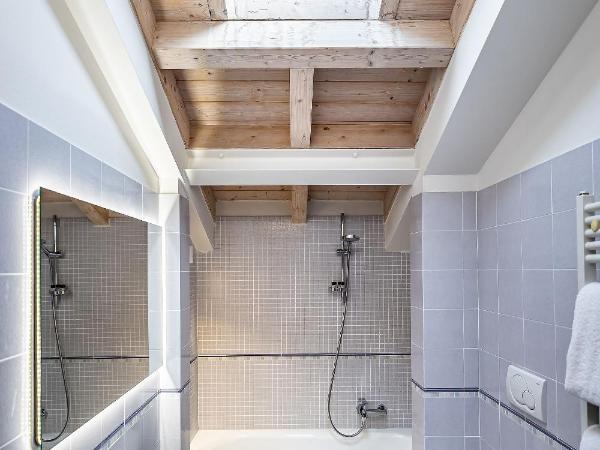 Hotel Ungherese Small Luxury Hotel : photo 5 de la chambre appartement supérieur - bâtiment séparé