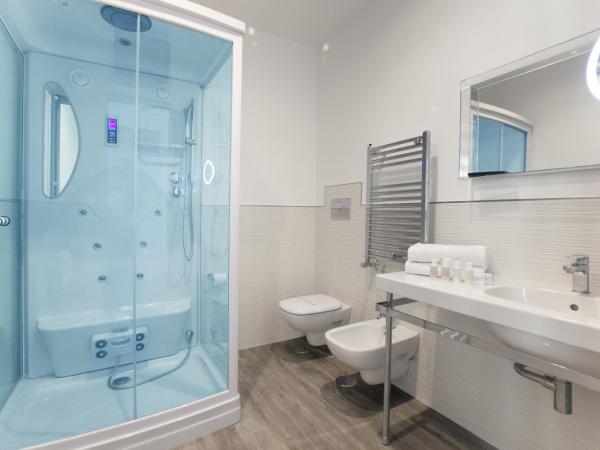 Vhome : photo 5 de la chambre chambre double deluxe avec balcon