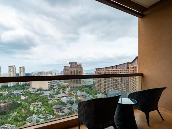 Mangrove Tree Resort World Sanya Bay- Queen Palm Towers : photo 10 de la chambre deluxe room with garden view (one experience course of pulling embryo in the pottery bar+two glasses of beers and snacks one time)
