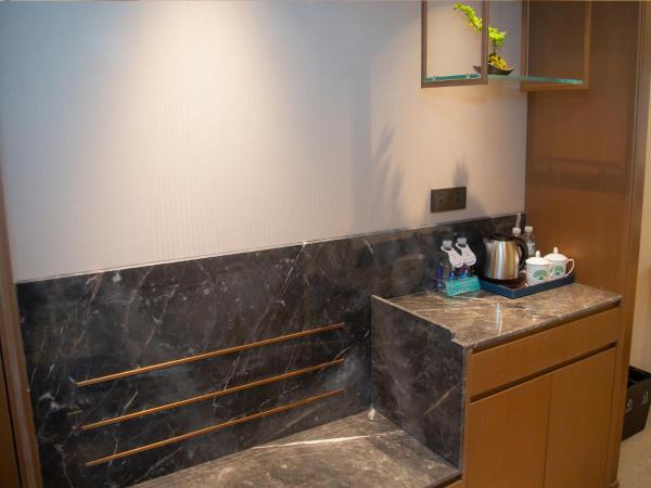 Guangdong Yingbin Hotel-Free Canton Fair Shuttle Bus : photo 5 de la chambre chambre lits jumeaux supérieure