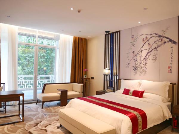 Guangdong Yingbin Hotel-Free Canton Fair Shuttle Bus : photo 1 de la chambre ling nan king room