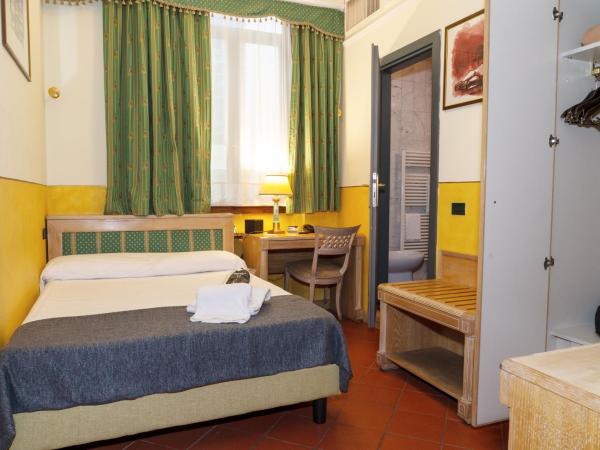 Hotel Panama : photo 1 de la chambre petite chambre double