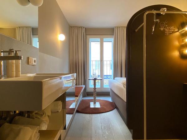 Boutique Hotel das Salz : photo 5 de la chambre home base with street view