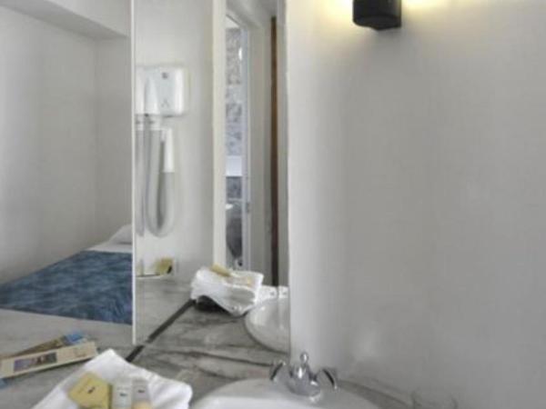 Rodon Hotel : photo 3 de la chambre chambre lits jumeaux