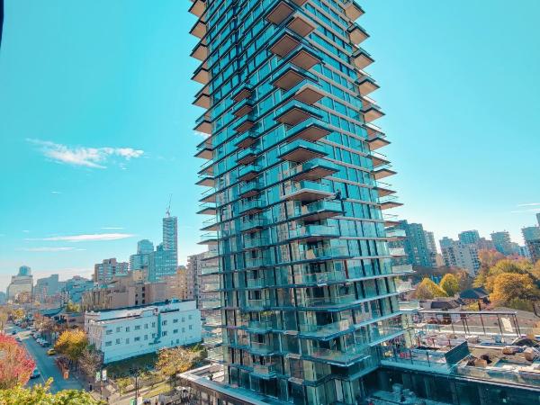 Divya Sutra Suites on Robson Downtown Vancouver : photo 5 de la chambre appartement 1 chambre - vue sur robson street